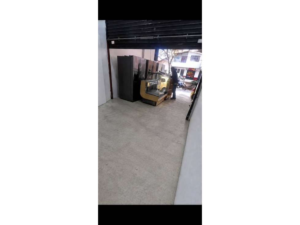 POR INMOBILIARIA - LOCAL EN RENTA OBRA 2000 - 150m2 — foto 3
