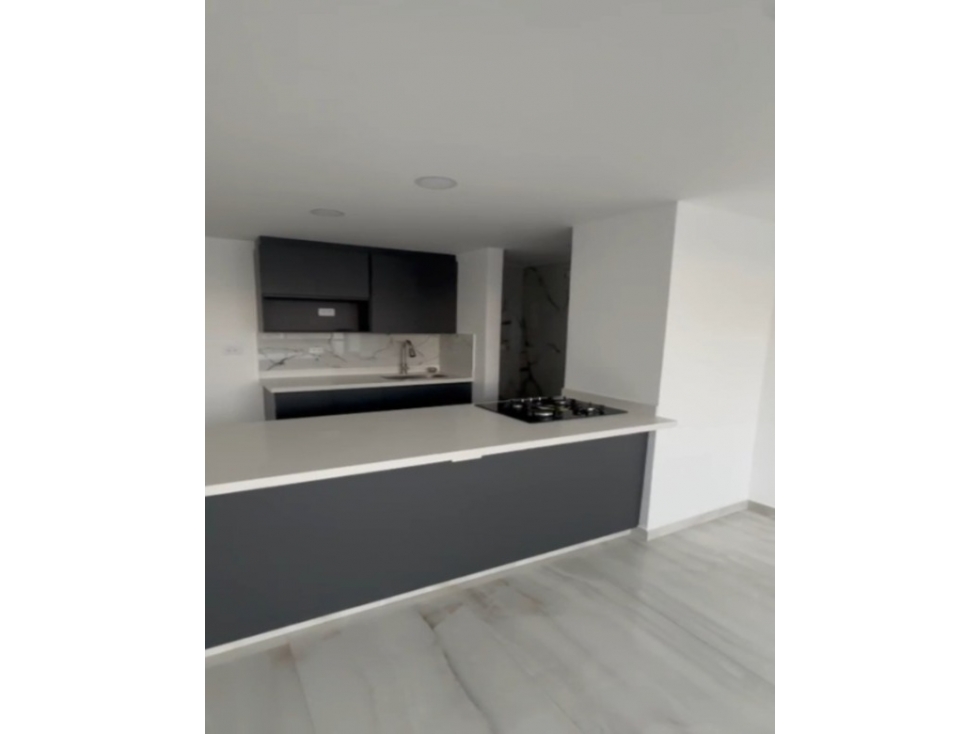 Apartamento en Venta Suramérica, Itagüí — foto 2