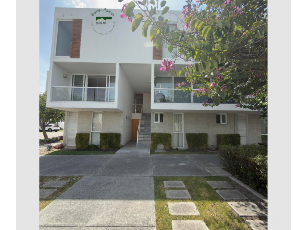 RENTA DEPARTAMENTO DUPLEX JURIQUILLA SANTA FE EL RESPIRO R-1345