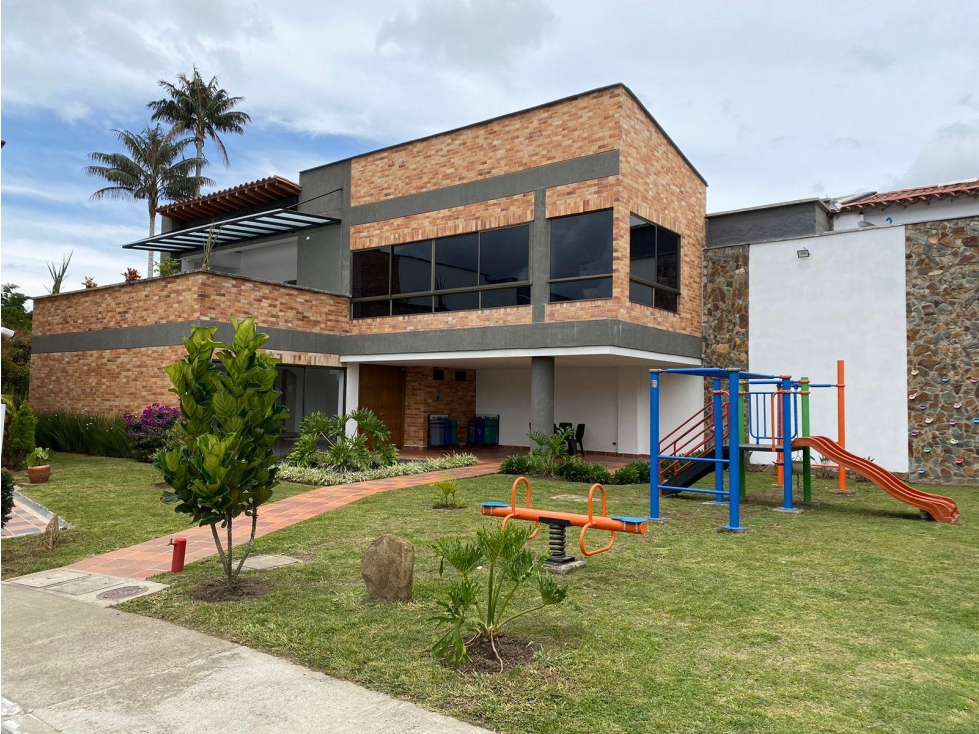 SE VENDE CASA DOS NIVELES - UNIDAD CERRADA LA CEJA ANTIOQUIA