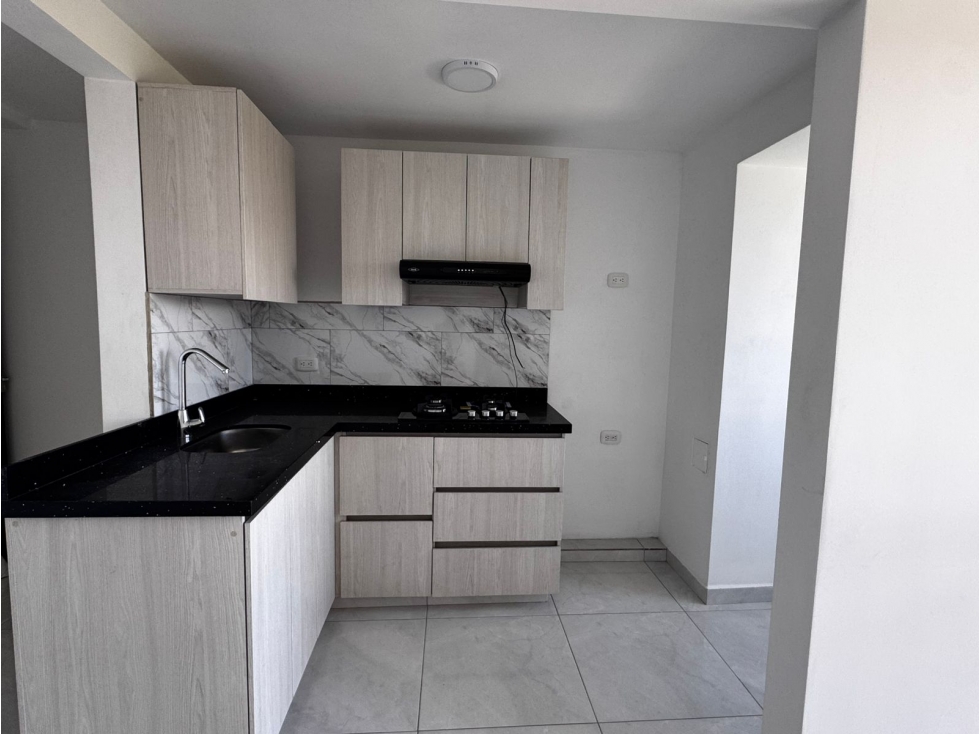 SE RENTA APARTAMENTO - RIONEGRO SECTOR LA MACARENA — foto 3