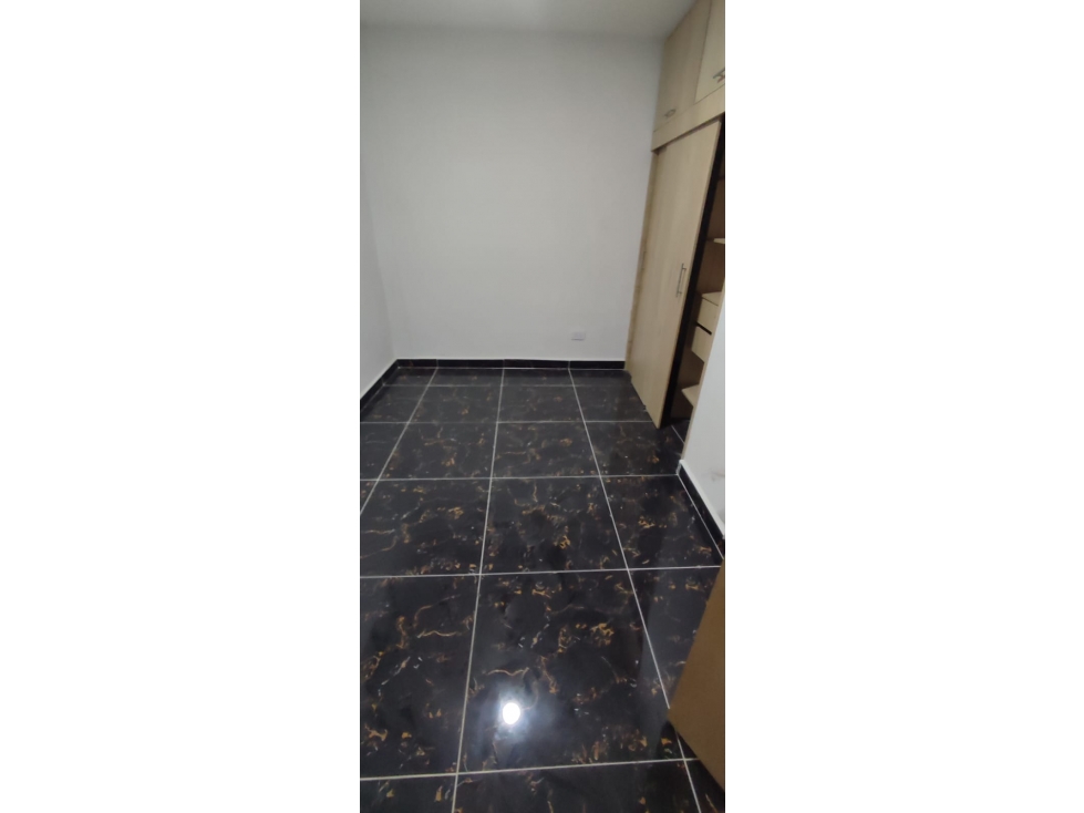 SE VENDE APARTAMENTO - MEDELLIN SECTOR BUENOS AIRES — foto 2