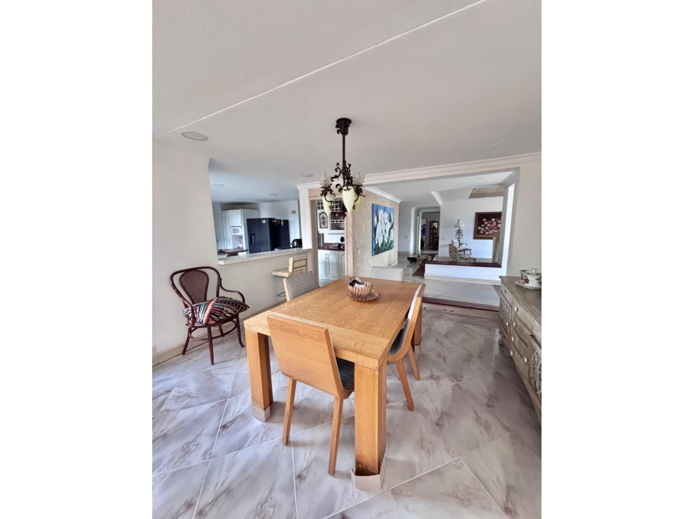 APARTAMENTO EN VENTA AMPLIOS ESPACIOS Y HERMOSA VISTA — foto 3