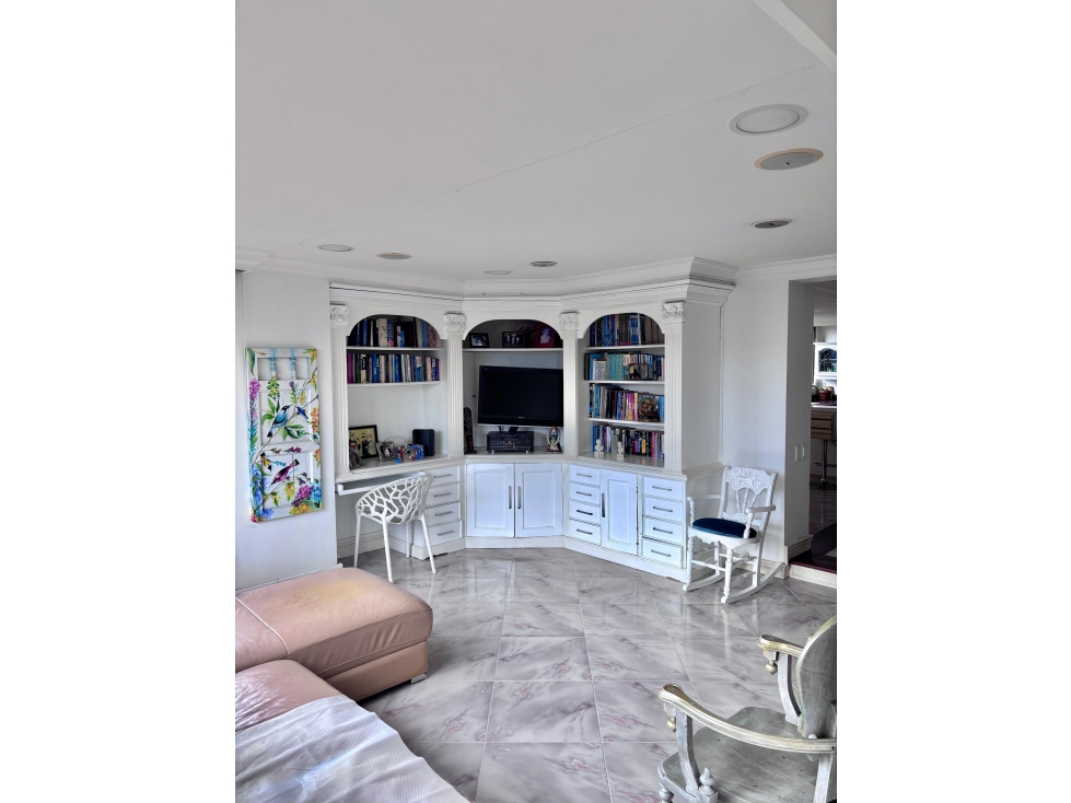 APARTAMENTO EN VENTA AMPLIOS ESPACIOS Y HERMOSA VISTA — foto 4