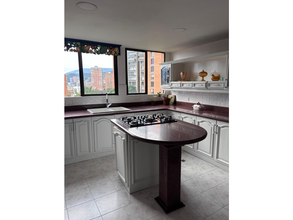 APARTAMENTO EN VENTA AMPLIOS ESPACIOS Y HERMOSA VISTA — foto 5