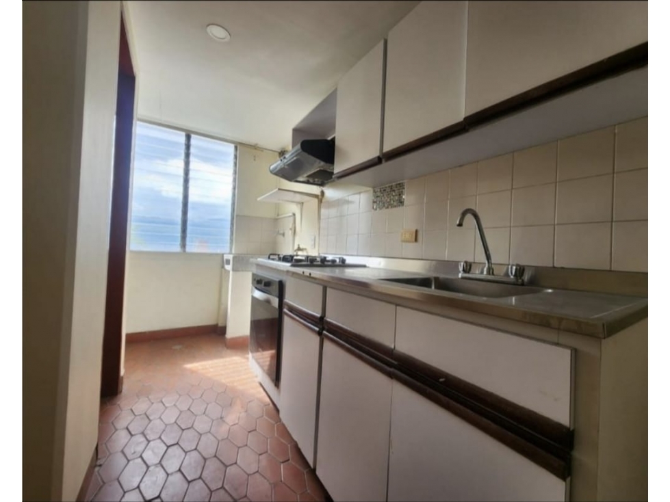 APARTAMENTO EN VENTA POBLADO TRANSVERSAL INFERIOR CP