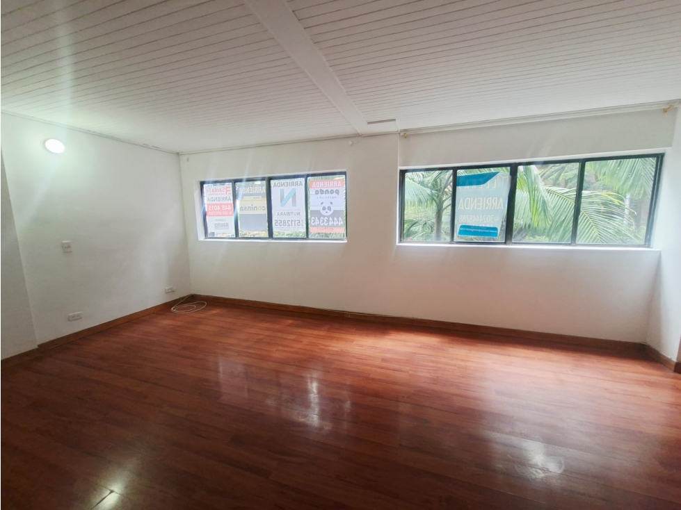 APARTAMENTO EN ARRIENDO POBLADO MUY CERCA AL MALL DEL ESTE — foto 3