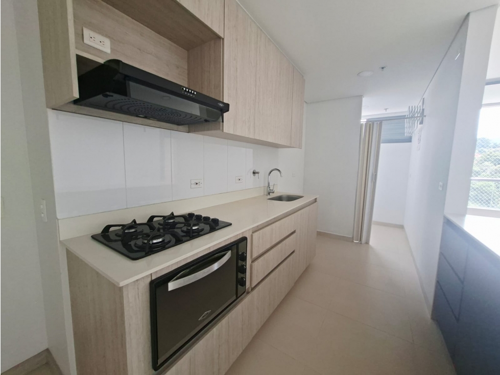 Apartamento en arriendo en la Intermedia y escobero FR8