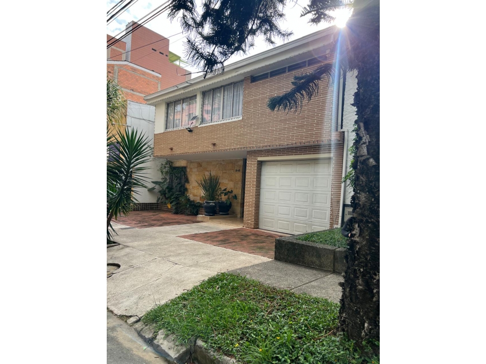 CASA LOTE EN VENTA BELEN ALAMEDA