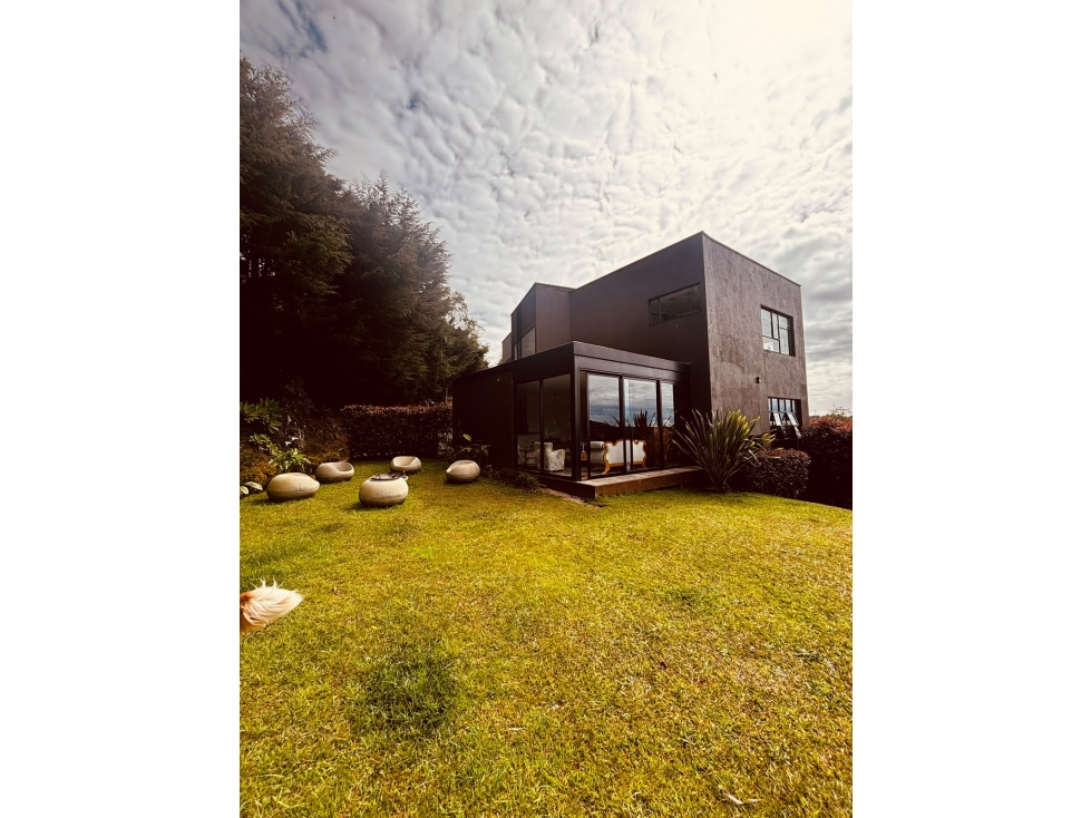 CASA EN ARRIENDO POBLADO ALTO DE LAS PALMAS LC