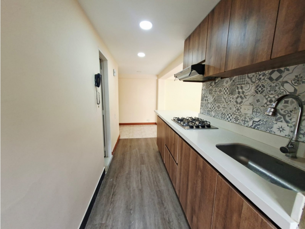 APARTAMENTO EN VENTA CERCA AL TESORO POBLADO VT — foto 2