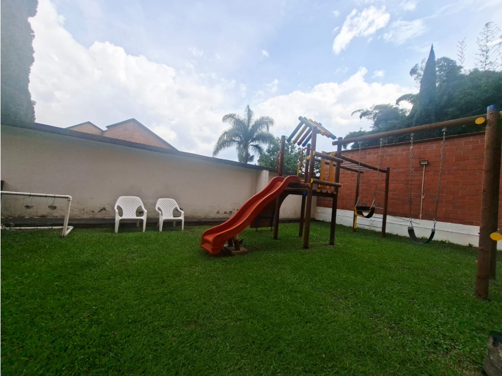 APARTAMENTO PARA LA VENTA EN POBLADO, CERCA A PALMAS Y CASTROPOL — foto 2
