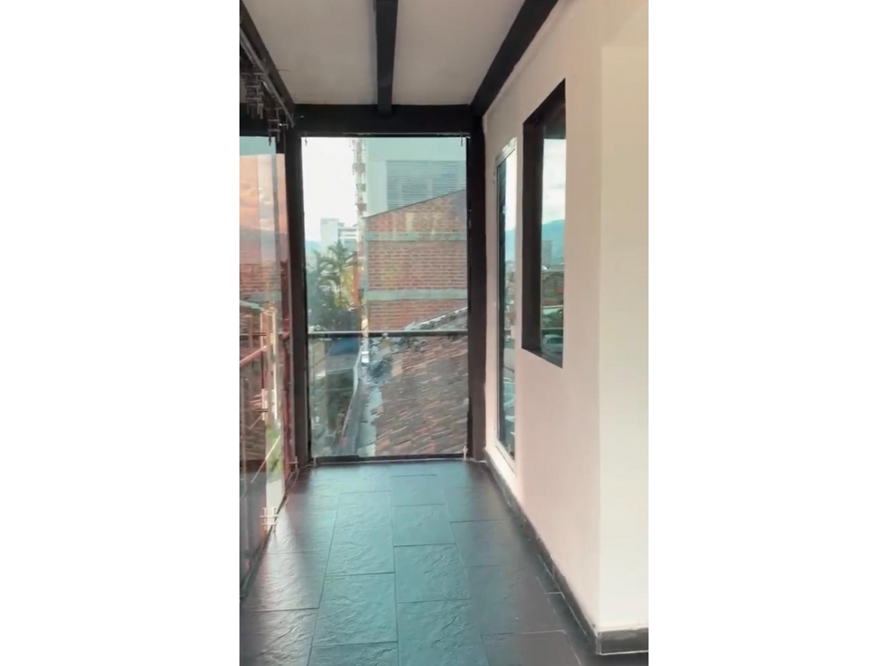 LOCAL COMERCIAL EN ARRIENDO SECTOR DE SAN DIEGO TERCER PISO