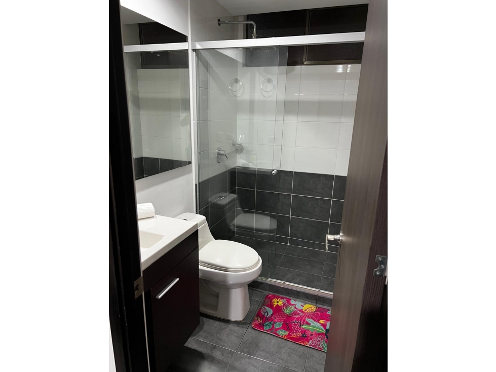 APARTAMENTO EN ARRIENDO AMOBLADO POBLADO VC13 — foto 5
