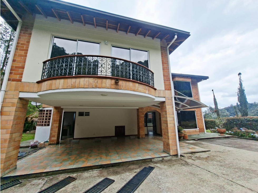 Casa en venta y en arriendo Envigado Alto Escobero — foto 3