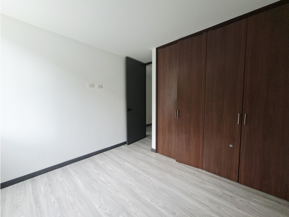 VENTA DE APARTAMENTO EN LA INTERMEDIA ENVIGADO ALTA VALORIZACIÓN — foto 4