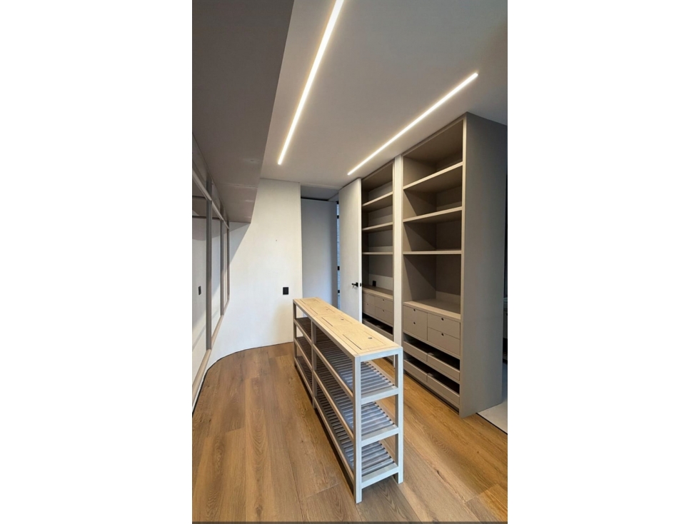 VENTA DE APARTAMENTO EXCLUSIVO SECTOR LOMA DEL TESORO — foto 3
