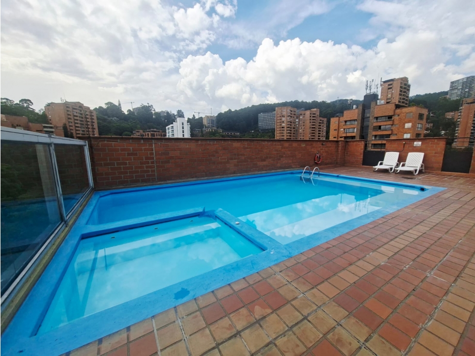 APARTAMENTO PARA LA VENTA EN POBLADO, CERCA A PALMAS Y CASTROPOL — foto 3