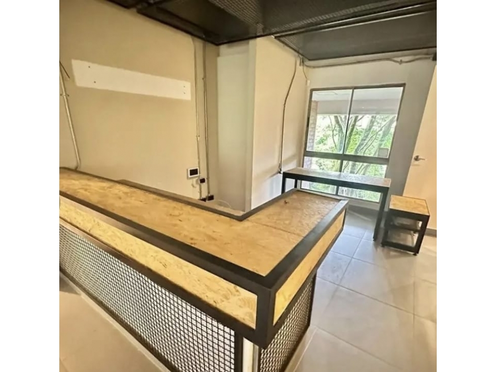 Oficina en venta y arriendo Poblado inferior — foto 3