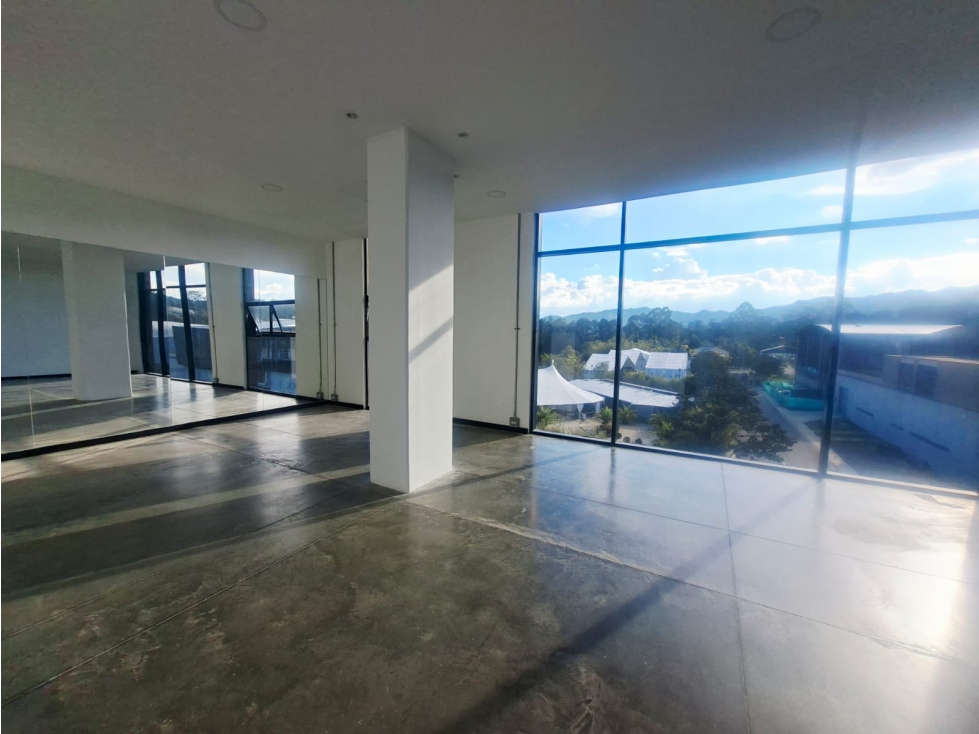 OFICINA EN ARRIENDO LLANOGRANDE
