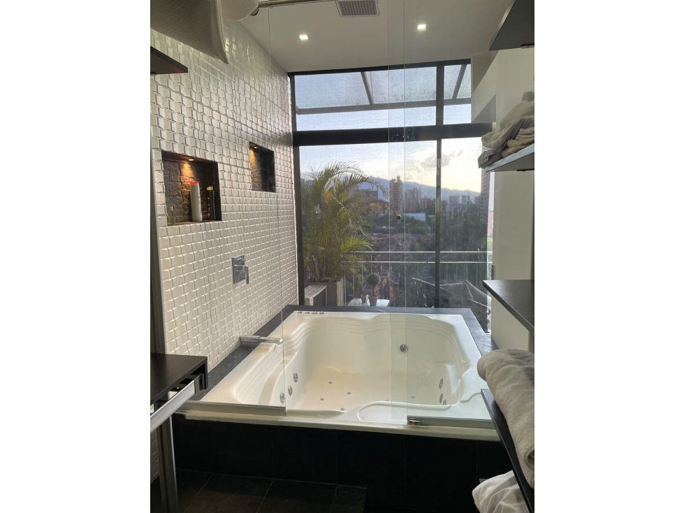 Apartamento tipo Loft amoblado con Jacuzzi Poblado — foto 5