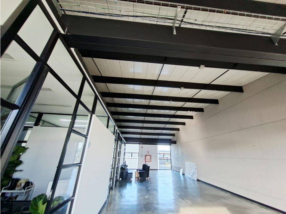 OFICINA EN ARRIENDO LLANOGRANDE — foto 6