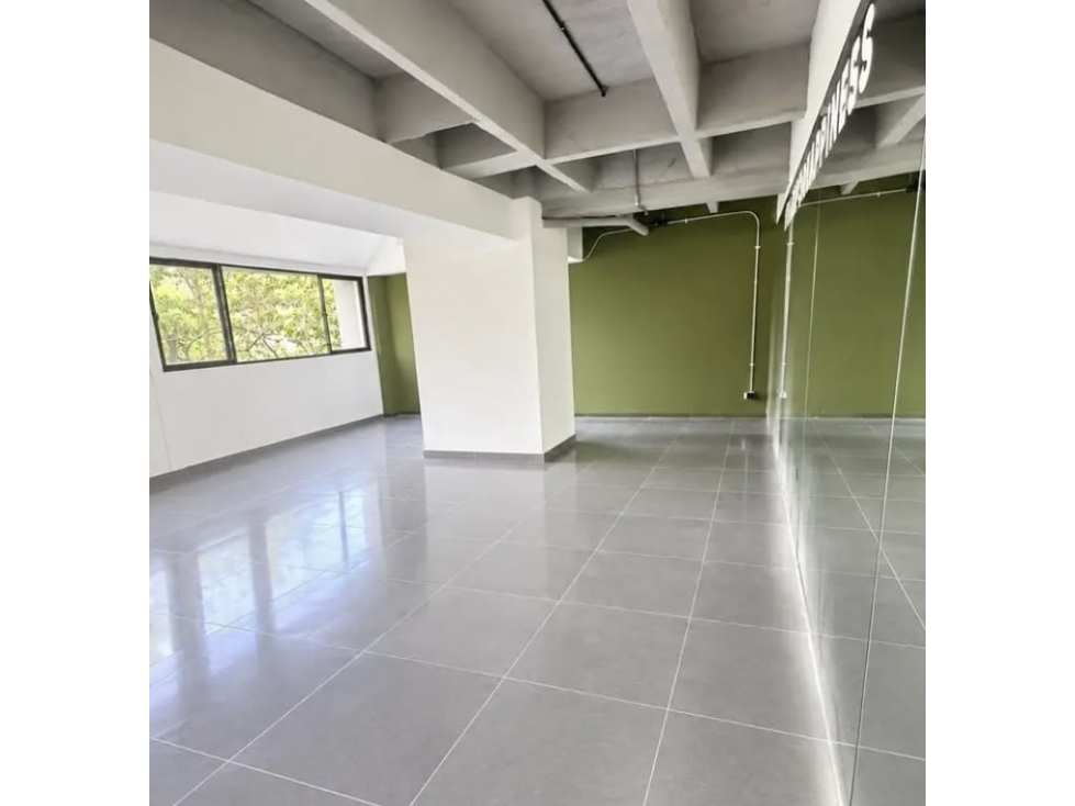 Oficina en venta y arriendo Poblado inferior — foto 4