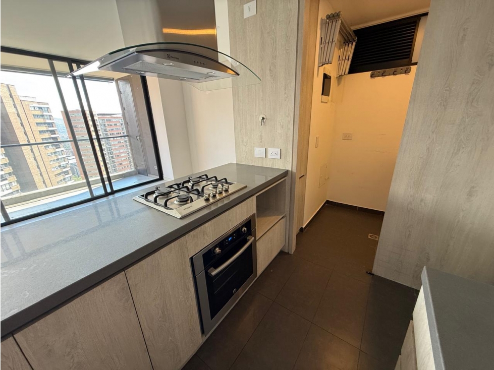 Apartamento en arriendo Poblado Palmas TC LC 24 — foto 4