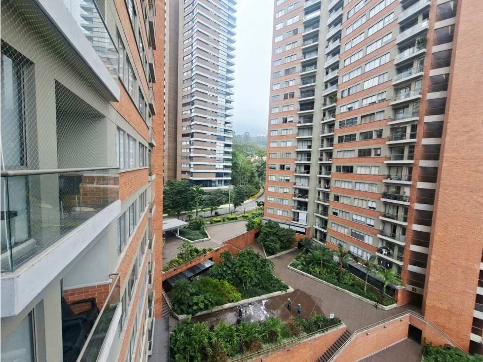 Apartamento en arriendo Poblado Palmas BY7 — foto 4