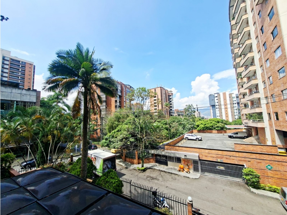 APARTAMENTO EN ARRIENDO CASTROPOL CERCA A ZONA ROSA POBLADO — foto 4