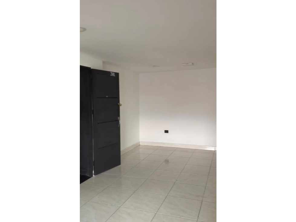 LOCAL COMERCIAL EN ARRIENDO SECTOR DE SAN DIEGO TERCER PISO — foto 6