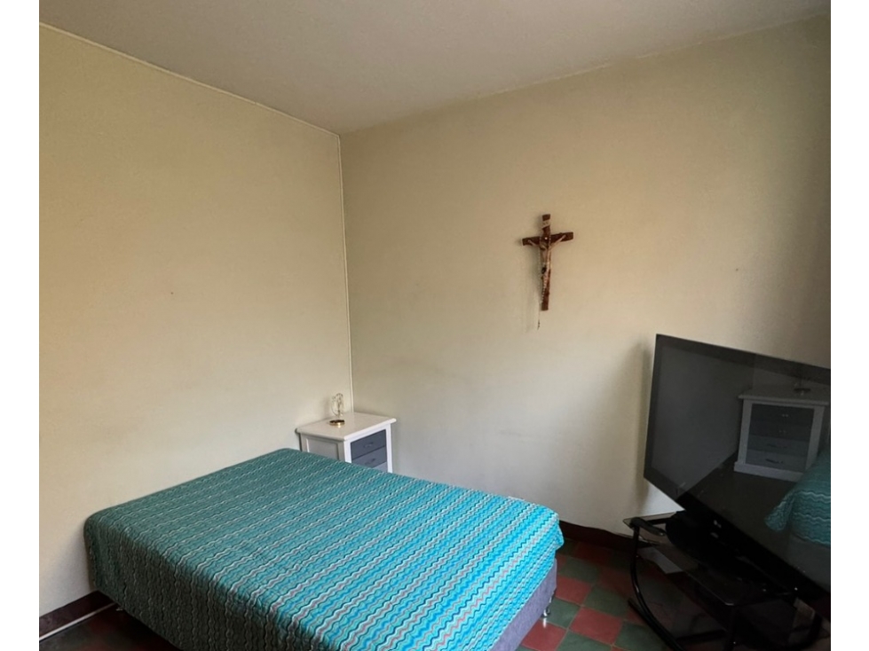 Casa en venta con aparta estudio y terraza, sector Belén Miravalle — foto 6