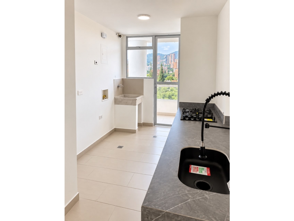 APARTAMENTO EN ARRIENDO LA INFERIOR POBLADO AGC13 — foto 5