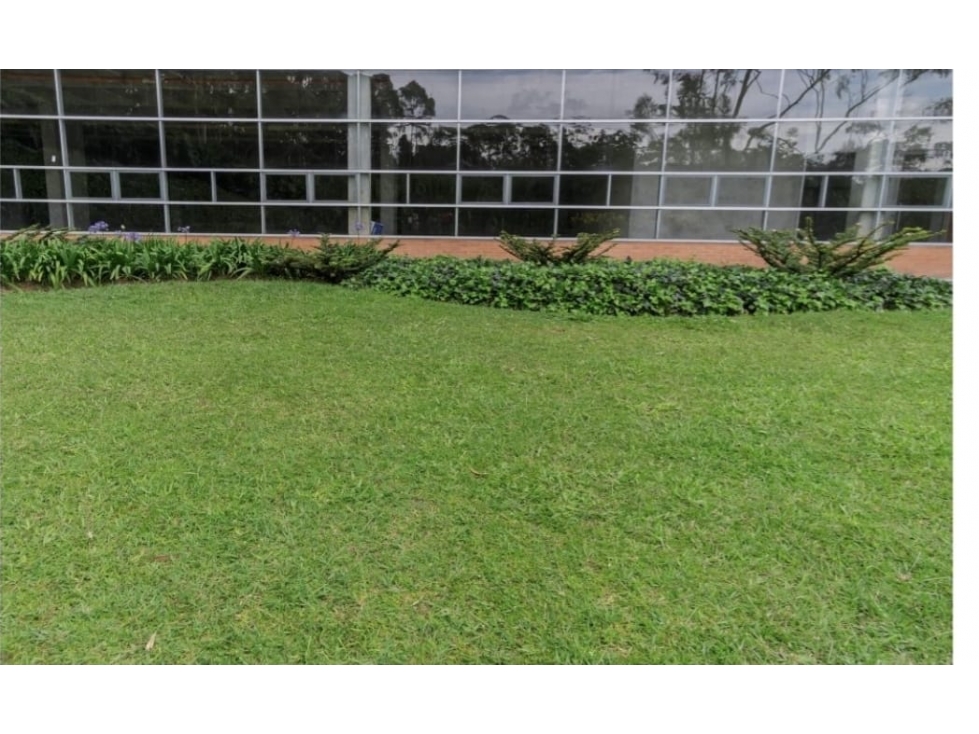 OFICINA O LOCAL COMERCIAL EN VENTA Y ARRIENDO LLANOGRANDE - 2