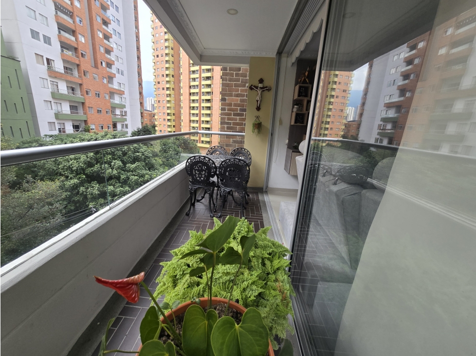 VENDO APARTAMENTO EN SABANETA SECTOR LOMA LINDA