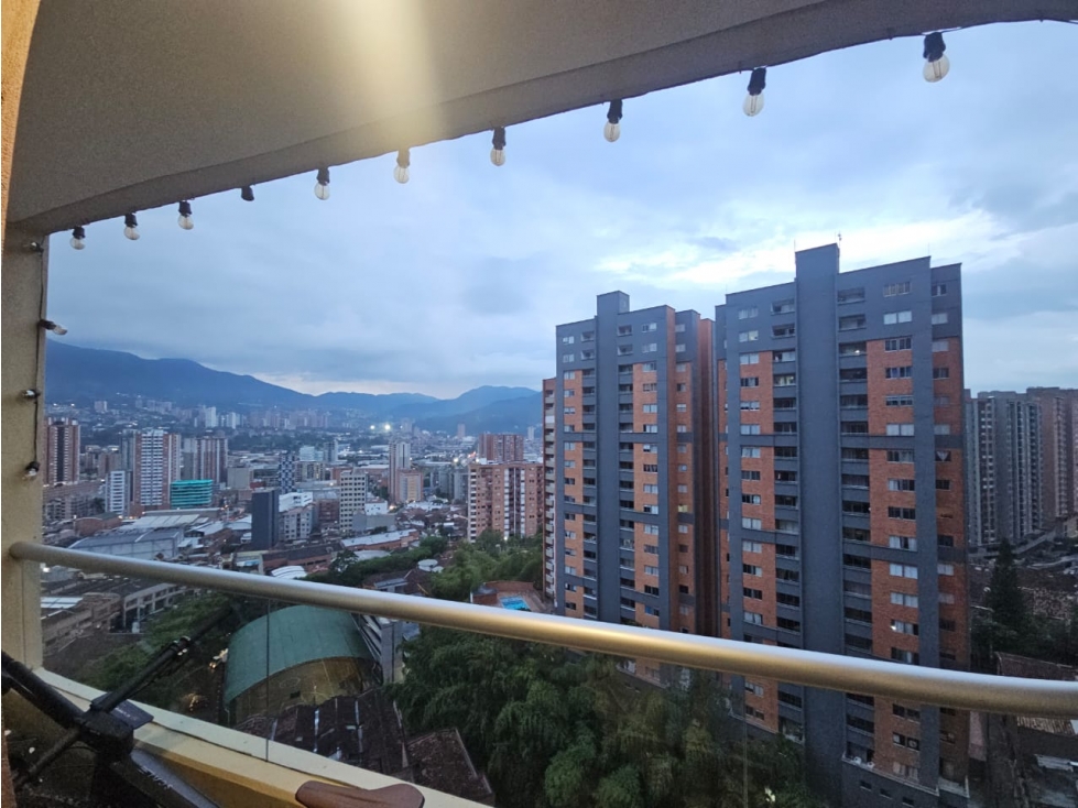 VENDO APARTAMENTO EN SABANETA SECTOR PLANO