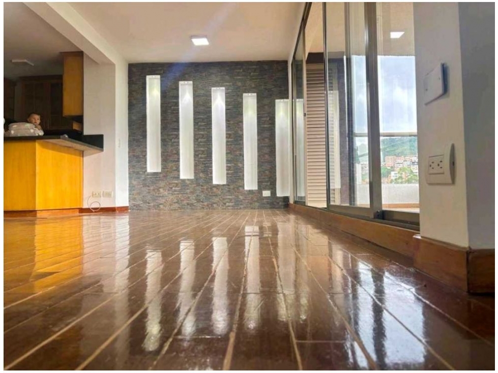 Apartamento en Venta Loma de Los Bernal Medellin
