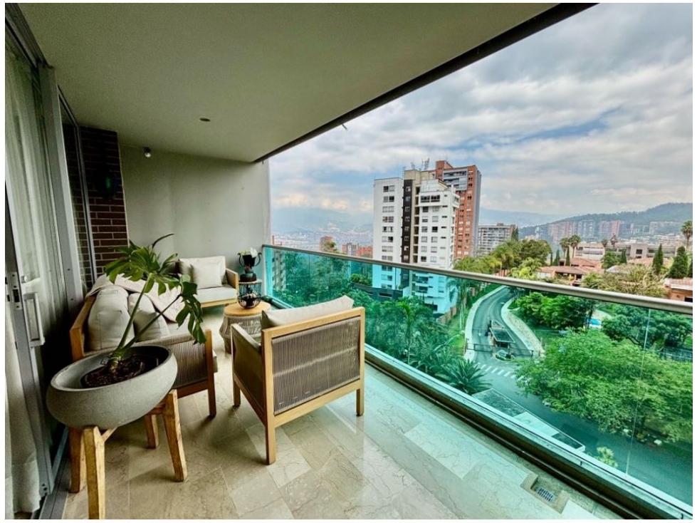 Apartamento en Venta, El Poblado La Calera. — foto 3