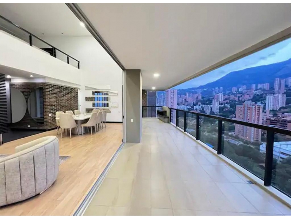 Vendo exclusivo Penthouse Dúplex en Medellín con Vista 360° | 356 m²