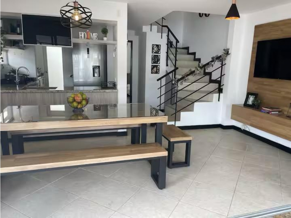 VENTA DE CASA EN CIUDADELA SAN JERONIMO