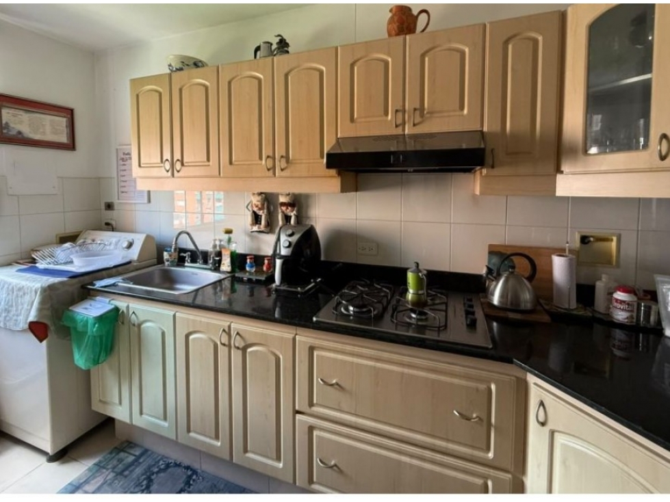 Apartamento en Venta Loma de Los Bernal Medellin — foto 2