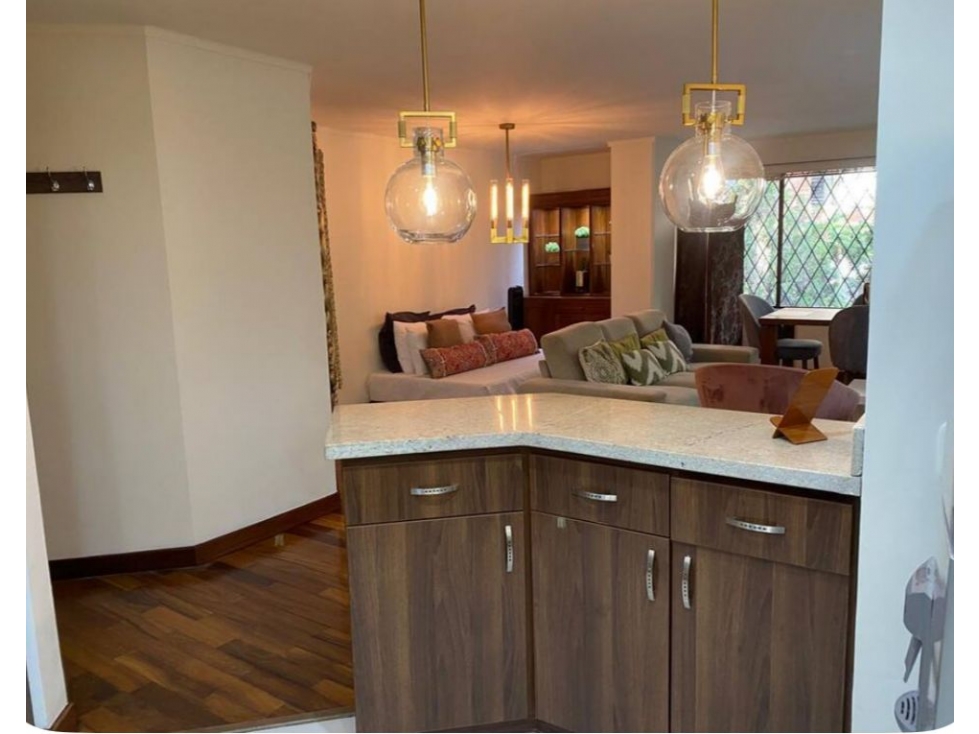 VENDO APARTAMENTO POBLADO PROVENZA
