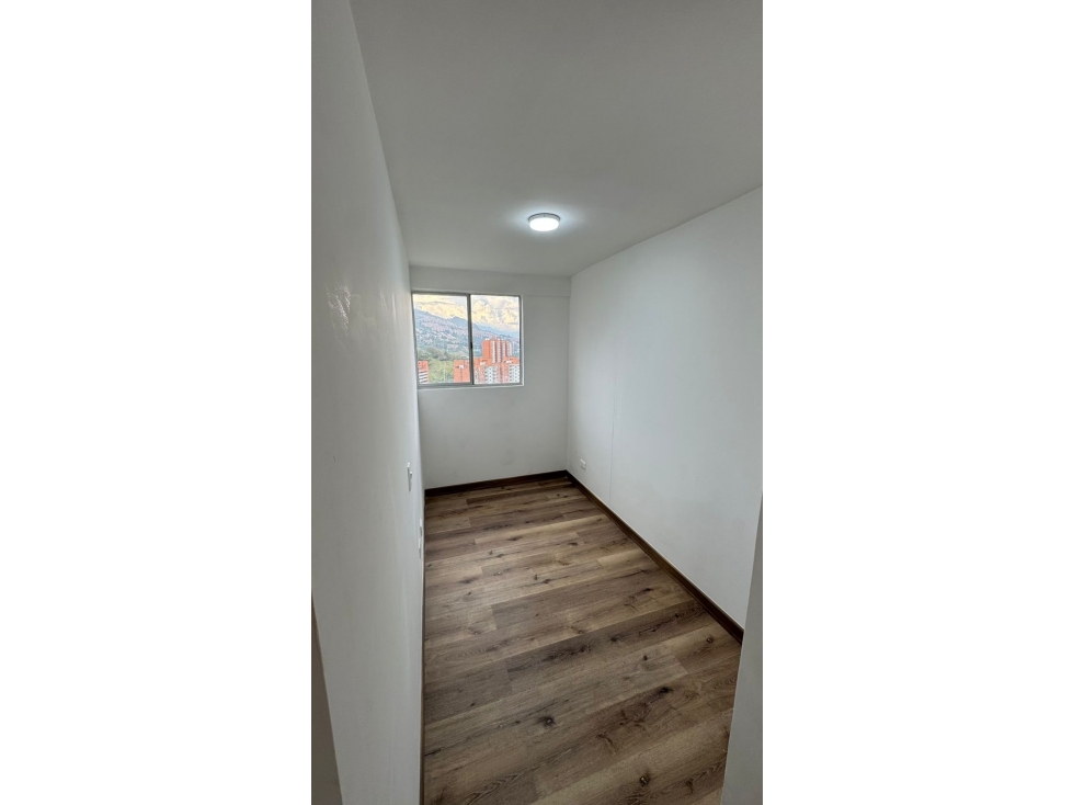 Te ofrezco Apartamento en Calasanz parte alta — foto 4