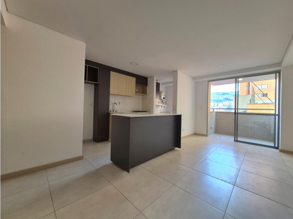 Venta apartamento 56,65m2 con parqueadero y cuarto útil, Itagüí
