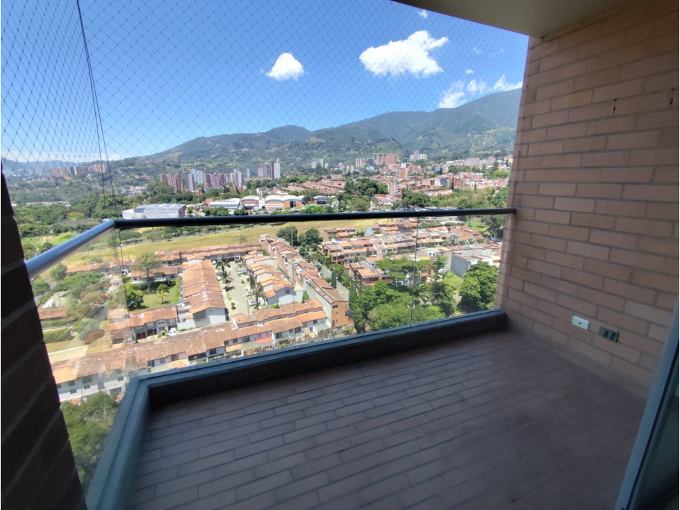 VENDO APARTAMENTO EN SURAMERICA