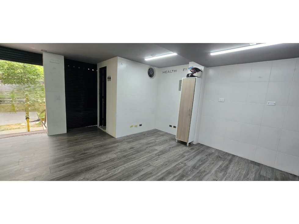 LOCAL COMERCIAL EN VENTA EN LOS COLORES ESQUINA 35 MT² — foto 6