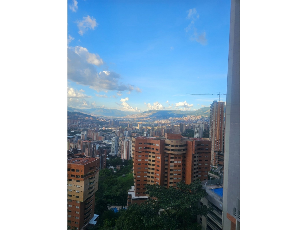 VENDO APARTAMENTO SABANETA SECTOR LAS LOMITAS