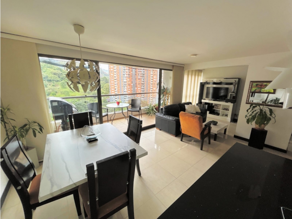 VENDO APARTAMENTO LOMA DE LOS BERNAL — foto 5