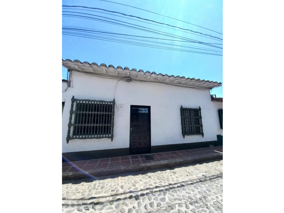 VENDO CASA EN SANTA FE DE ANTIOQUÍA