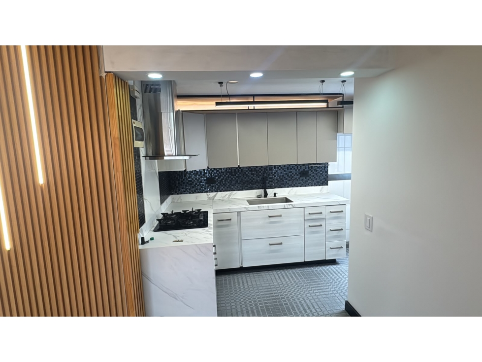 APARTAMENTO EN VENTA LOMA DE LOS BERNAL 84 M² — foto 5